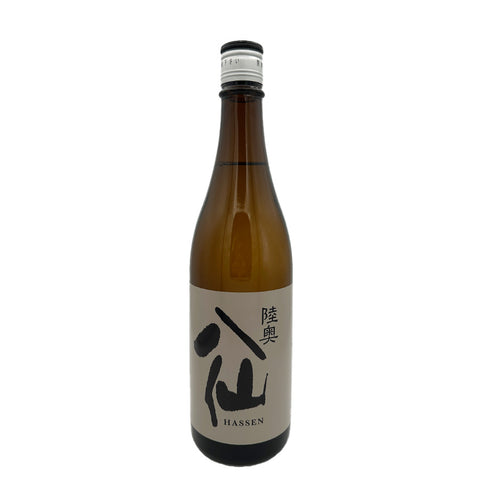 Hachinohe Shuzo Mutsu Hassen (Black Label) Junmai Ginjo, 720ml