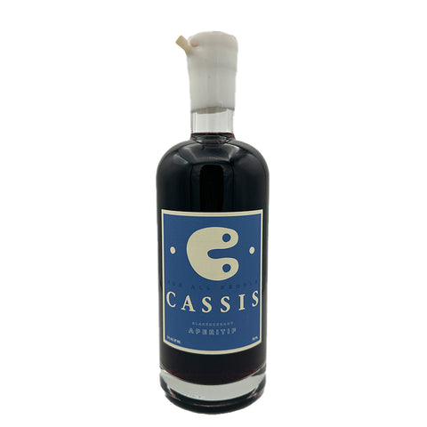 C. Cassis Blackcurrant Aperitif, 750ml