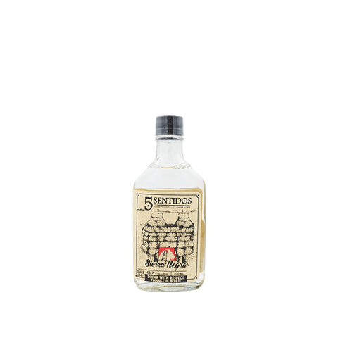 Cinco Sentidos Alberto Martinez Sierra Negra Mezcal